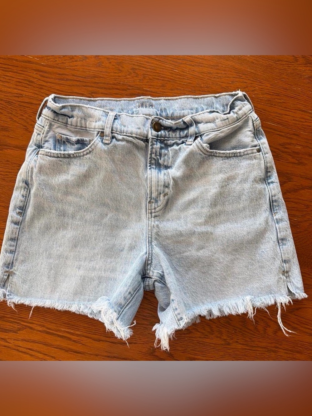 High Rise Denim Boyfriend Shorts Size 8 
5”inseam